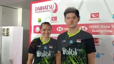 Ganda Campuran Jordan/Melati usai pertandingan pada turnamen Daihatsu Indonesia Masters 2020 / Icheiko Ramadhanty