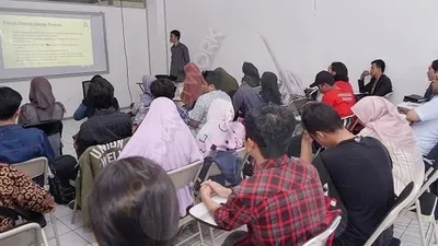 Bantuan Kartu Indonesia Pintar (KIP) Kuliah Bisa Sampai Rp8 Juta! Cek Cara Daftar & Persyaratan di Sini (ilustrasi)/ayobandung/kavin faza)