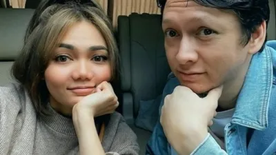 Rina Nose dan suaminya / Instagram