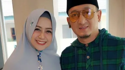 Ystaz Zacky Mirza dan Istrinya / dik. Instagram