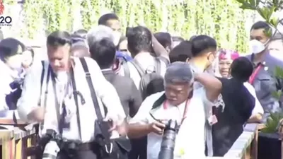 Bikin Kepala Bergeleng! Bapak Infrastruktur Indonesia Melakukan Aksi Tidak Terduga Dalam Ajang Grup 20 di Bali. 