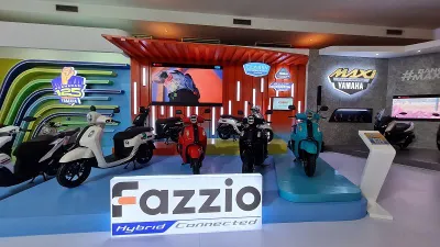 Gelora Semangat Juara dan Inovasi Teknologi Warnai Booth Yamaha di Indonesia International Motor Show 2022