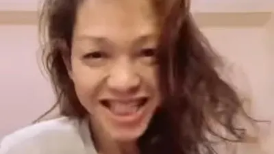 Terungkap! Video Lawas Bunda Corla Mematahkan Tudingan Isa Zega Soal Waria: Cantik Banget
