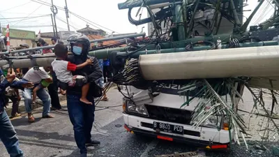 Kecelakaan maut di wilayah Kranji, Bekasi.