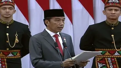 Presiden Joko Widodo menyampaikan pidato penyampaian RUU APBN Tahun Anggaran 2023 dan Nota Keuangan pada Rapat Paripurna DPR RI Tahun Sidang 2022-2023, di Gedung MPR/DPR, Jakarta, Selasa (16/8/2022). 