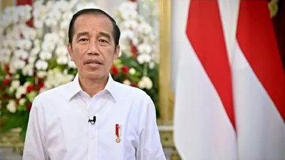 Ijazah Jokowi Diduga Palsu, Pakar Anatomi Sebut Foto Wisuda Sang Presiden 2 Orang yang Berbeda