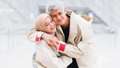Rey Mbayang didapuk menjadi suami idaman, Rizky Billar justru tersandung KDRT yang terancam 15 tahun penjara.