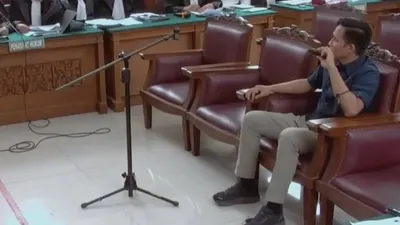 Terdakwa kasus pembunuhan Brigadir J, Richard Eliezer, memberikan kesaksian di Pengadilan Negeri Jakarta Selatan