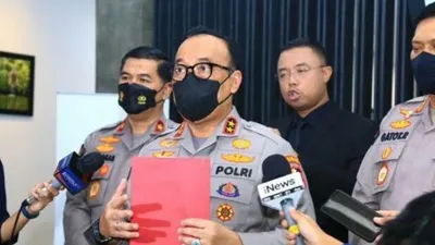 Karopenmas Polri Brigjen Pol Mohammad Ramadhan memberikan keterangan terkait penangkapan tokoh-tokoh Khilafatul Muslimin.