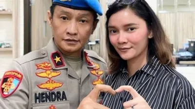 Hasil penyelidikan Brigjen Hendra Kurniawan terkait penggunaan private jet akan diumumkan Senin, 10 Oktober 2022.