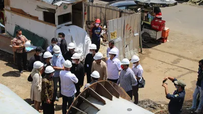 Jajaran Komisi III DPRD Kota Bogor saat meninjau proses pembangunan Pasar Tanah Baru, di Kecamatan Bogor Utara, Kota Bogor. (Yogi Faisal)
