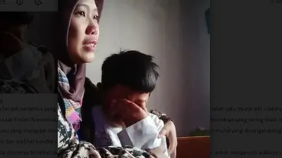 Viral peristiwa yang mengharukan, antara seorang guru SD (sekolah dasar) dengan salah satu murid laki-lakinya.