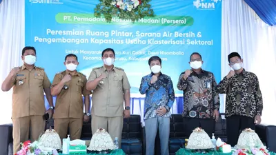 Dukung Pemberdayaan Masyarakat Pesisir, PNM Berikan Bantuan Sosial di Dusun Kuri Caddi