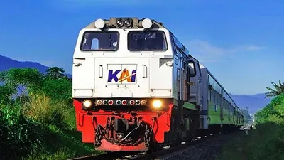 Ilustrasi PT KAI berikan reduksi berupa diskon bagi penumpang lansia.
