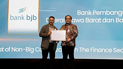 Dinilai Berkinerja Baik, Asosiasi Analis Berikan CSA Award ke bank bjb
