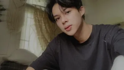 Benarkah Rey Mbayang Kandidat Terkuat Artis Inisial R yang Alim? Simak Penjelasannya di Sini!