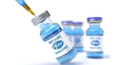 Vaksin Covid-19 merek Pfizer. 