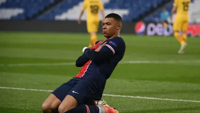 Rumor Mbappe untuk keluar dari PSG kembali mencuat, hingga disebut kalah pamor dengan Messi.