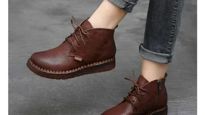 Ilustrasi sepatu dari kulit 