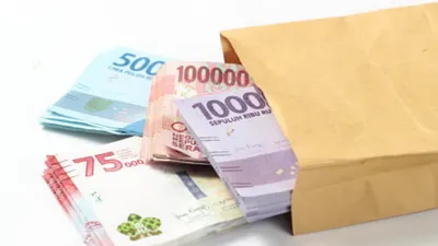 Pencairan gaji ke-13 untuk para PNS tahun 2022 mulai dilakukan hari ini.