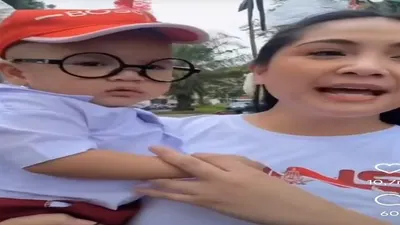 Rayanza Cipung Ikut Lomba Makan Kerupuk /tangkap layar@chevirgo