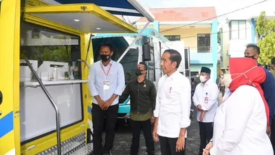 Presiden Jokowi Tinjau Layanan BTN Dalam Penyaluran BSU
