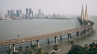 Ilustrasi jembatan.