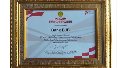 Tingkatkan Kesejahteraan Pelaku Sektor Pertanian, bank bjb Raih Penghargaan Kementan RI
