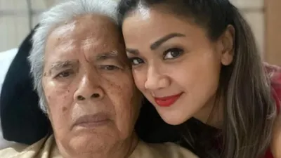Innalillahi, Ayah Nirina Zubir, Zubir Amin Meninggal Dunia di Rumah Sakit, Nirina: Semoga Buya Kami Husnul Khotimah