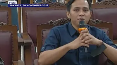 Richard Eliezer menceritakan bahwa Ricky Rizal atau Bripka RR sempat ingin tabrak mobil yang berisi Yosua, saat perjalanan menuju Magelang-Jakarta.
