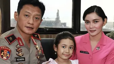 Seali Syah dan Brigjen Hendra Kurniwan.