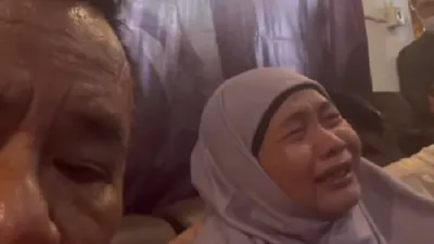 Hotman Paris bersama Soimah, ibu dari Albar Mahdi yang meninggal di Ponpes Gontor.