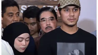 Selalu Branded! Terungkap Harga Topi Rizky Billar saat Tampil Mesra dengan Lesti Kejora di Polres Metro Jaksel