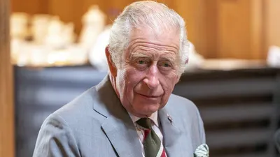 Viral Video Raja Charles III Kesal Karena Pena Saat Berkunjung ke Kastil Hillsborough di Irlandia Utara