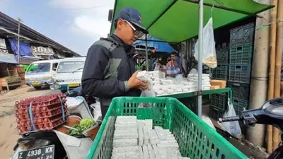 Ilustrasi pedagang tempe-tahu.