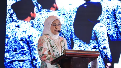 Menaker Ida Fauziyah. 