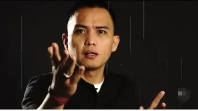 Heboh Video Asusila&nbsp;Pria Alim Ramalan Hard Gumay, Cek Salah Satunya di Sederet&nbsp;Artis Inisial R Ini