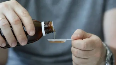 Daftar 13 Obat Sirop yang Aman Dikonsumsi untuk Batuk, Flu dan Demam: Ada Bodrexin hingga Termorex