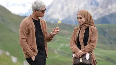 Pedangdut Lesti Kejora dan Rizky Billar.