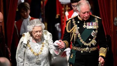 Ratu Elizabeth II dan Pangeran Charles