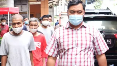 Foto pelaku peredaran narkoba yang diamankan oleh Polres Jakarta Barat.