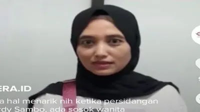 Bikin Heboh di Persidangan, Ini Klarifikasi Wanita yang Mengaku Penggemar Ferdy Sambo