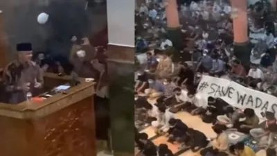 Gubernur Jawa Tengah Ganjar Pranowo saat ceramah di Masjid Kampus UGM, Rabu malam (6/4/2022).