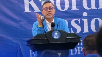 Ketua Umum DPP PAN Zilkifli Hasan (Zulhas) larang kader PAN intervensi Kemendag