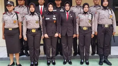 Menimbulkan Kebingungan di Masyarakat, Polri Akan Ubah Warna Seragam Satpam 
