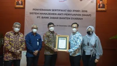 bjb syariah Terima Sertifikat ISO 37001:2016 Sistem Manajemen Anti Penyuapan