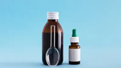 Ilustrasi BPOM menemukan oplosan pelarut obat sirup Propilen Glikol yang ternyata isinya Etilen Glikol hingga 99%.