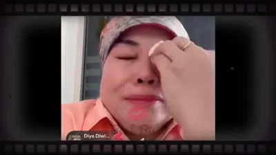 Dewi Zuhriati (Oma Gala) menangis mendapat komentar jahat dari netizen.