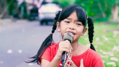 Penyanyi cilik, Bunga Ayu.