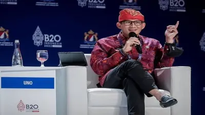 Tanggapi Aksi Malaysia dan 3 Negara Lainnya yang Daftarkan Kebaya ke UNESCO, Sandiaga Uno Justru Respon Begini...